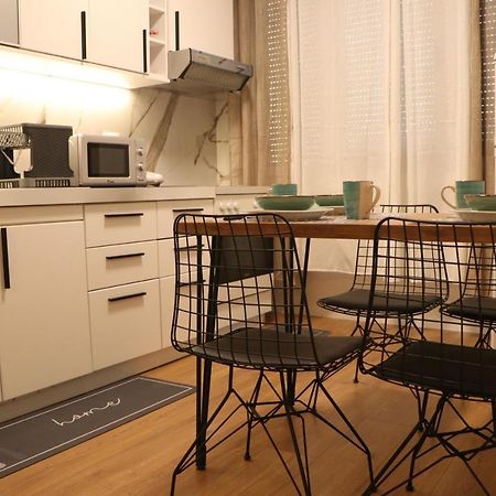 Pine Apartment Tirana Exteriör bild