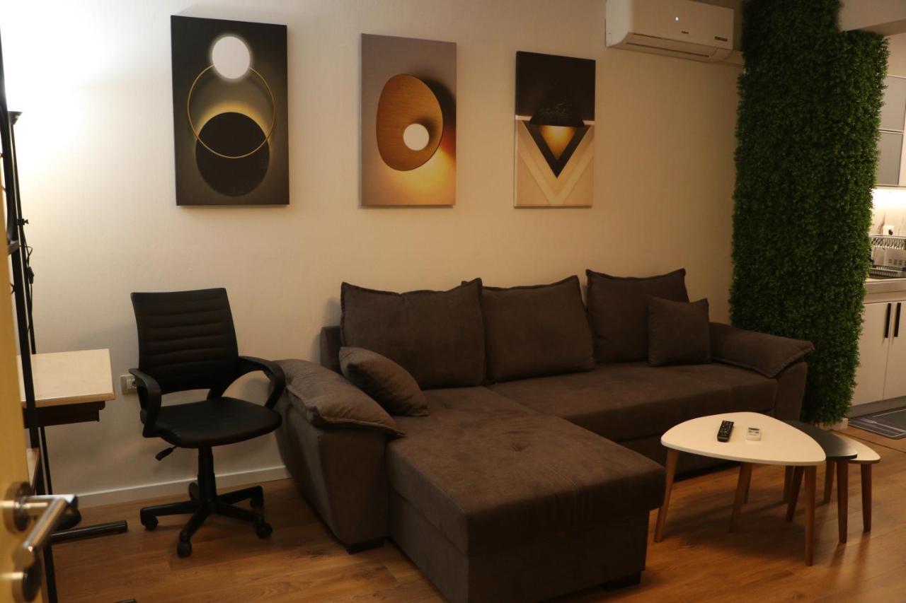 Pine Apartment Tirana Exteriör bild