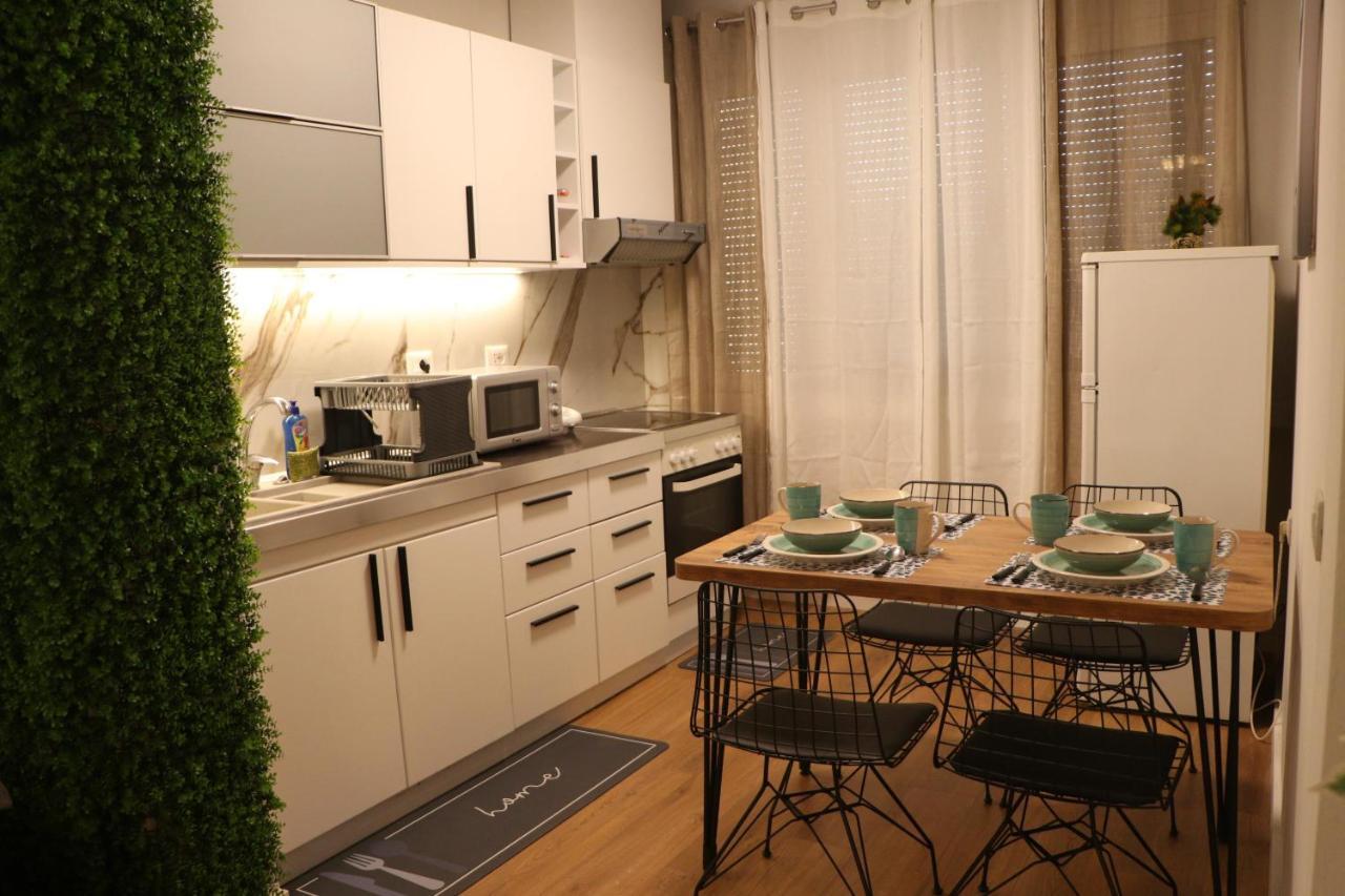 Pine Apartment Tirana Exteriör bild